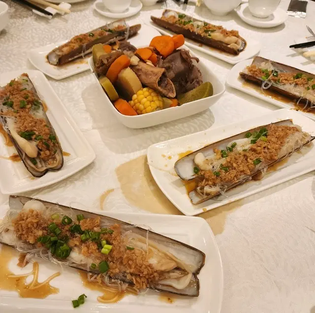 蒜蓉粉絲蒸聖子皇