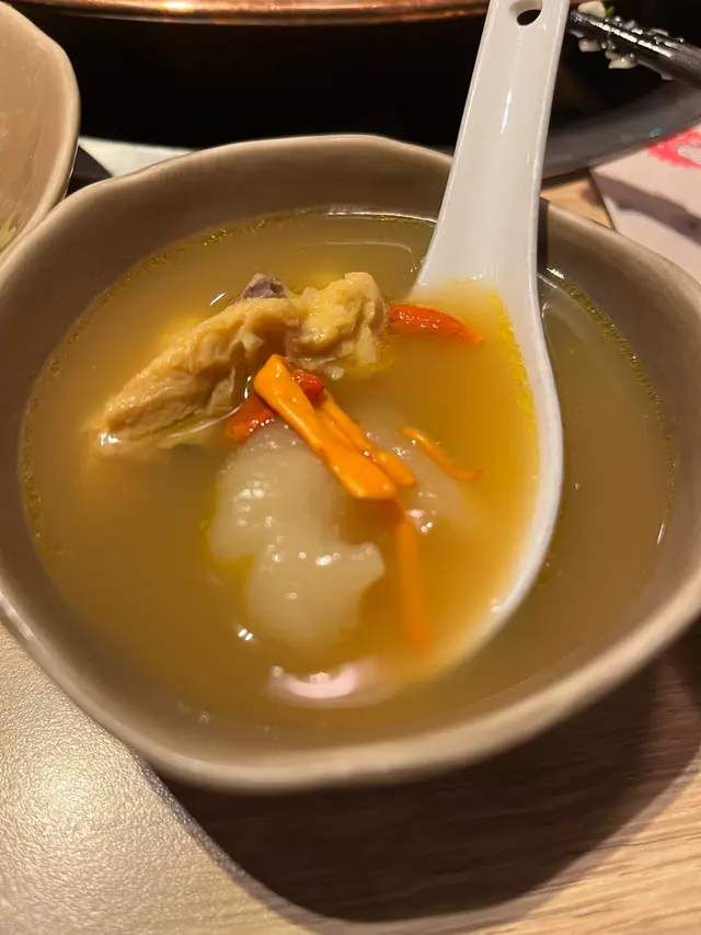 花膠雞湯