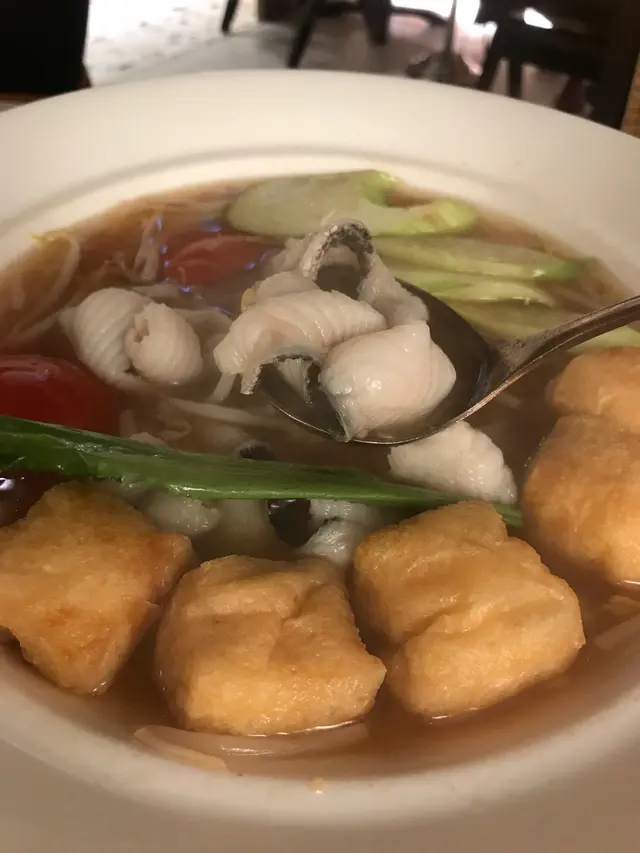 白夏酸子鮮魚窩