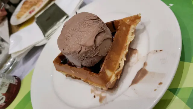 即制窝夫加雪糕