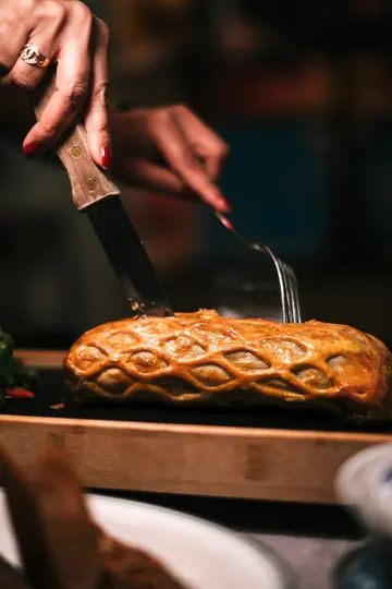 原條牛骨髓慢煮牛腩威靈頓