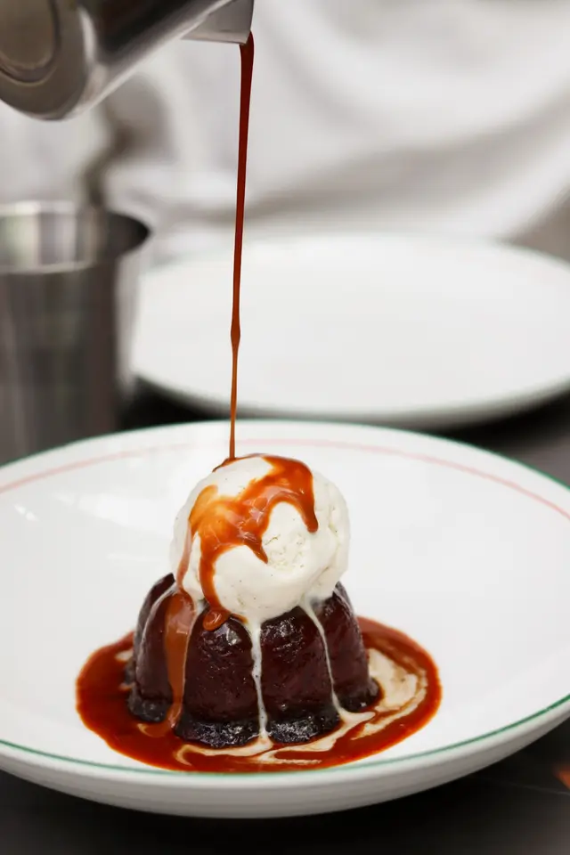 sticky toffee pudding