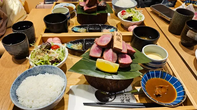 極味厚切牛舌定食