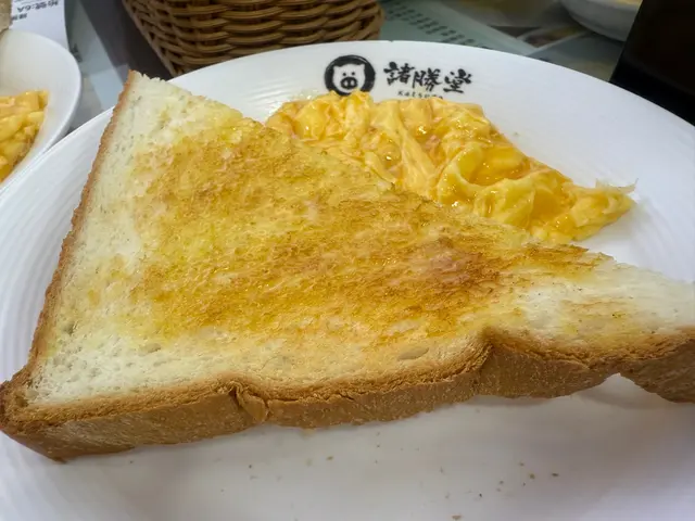 跟餐多士,炒蛋