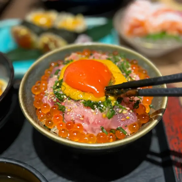 月見—極丼