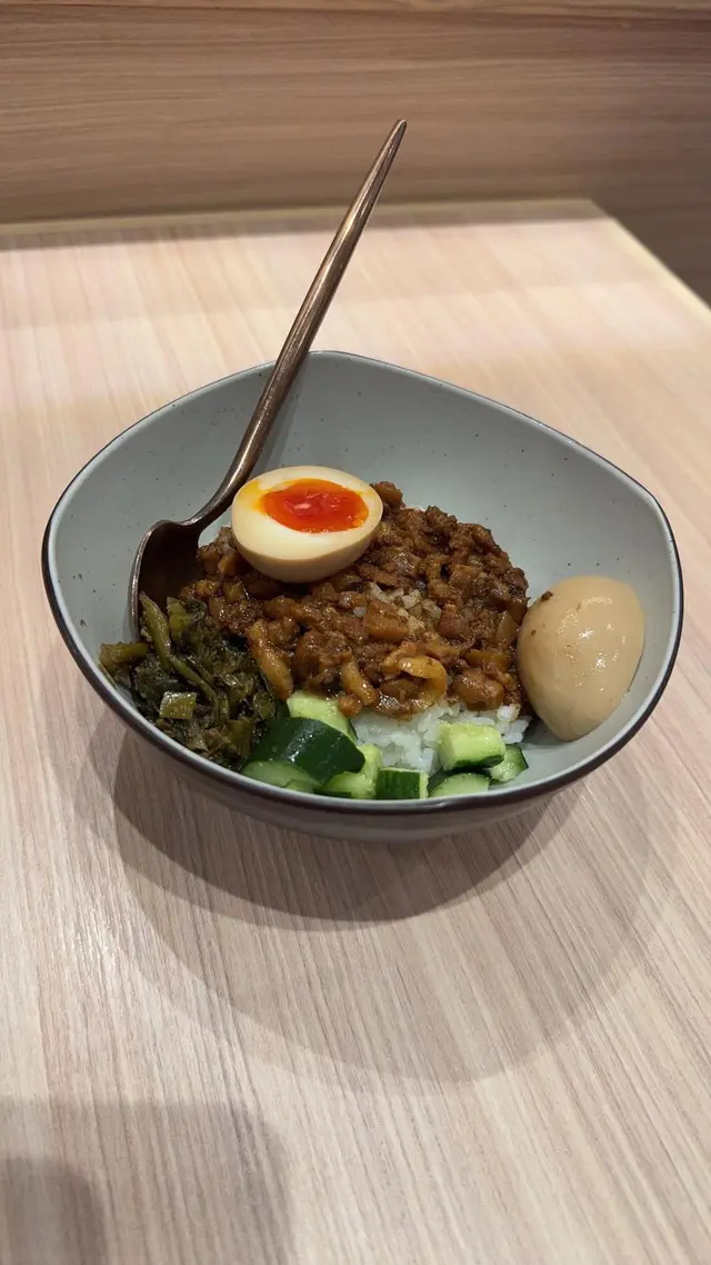 溏心蛋肉燥飯(輕食)