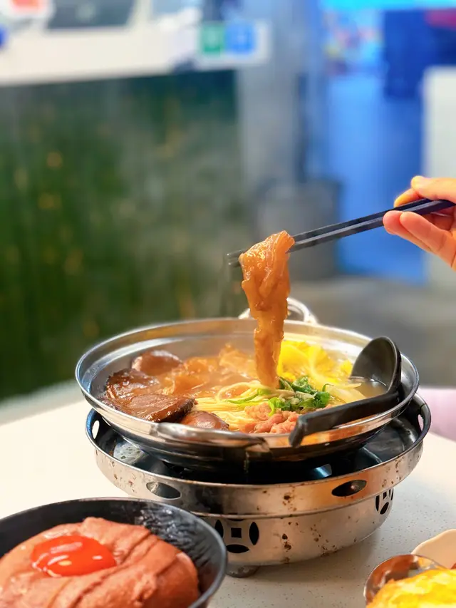 鮑汁冬菇花膠鍋