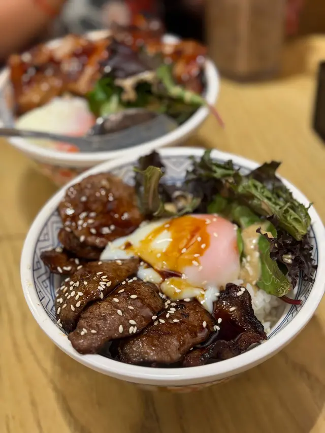 日式牛舌溫泉蛋丼