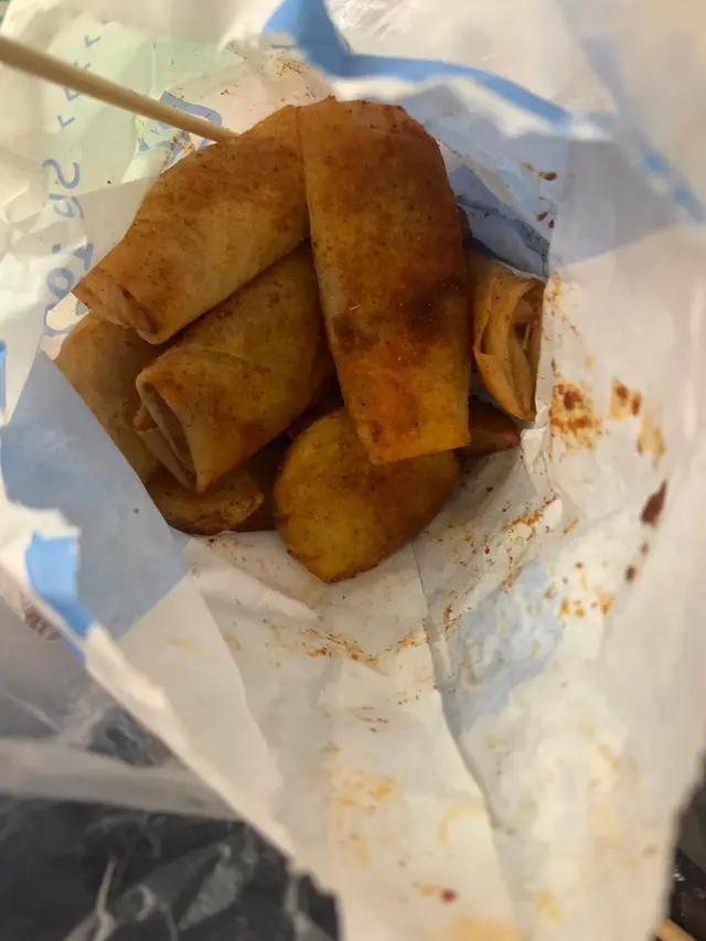 香辣薯角配素春卷🥔