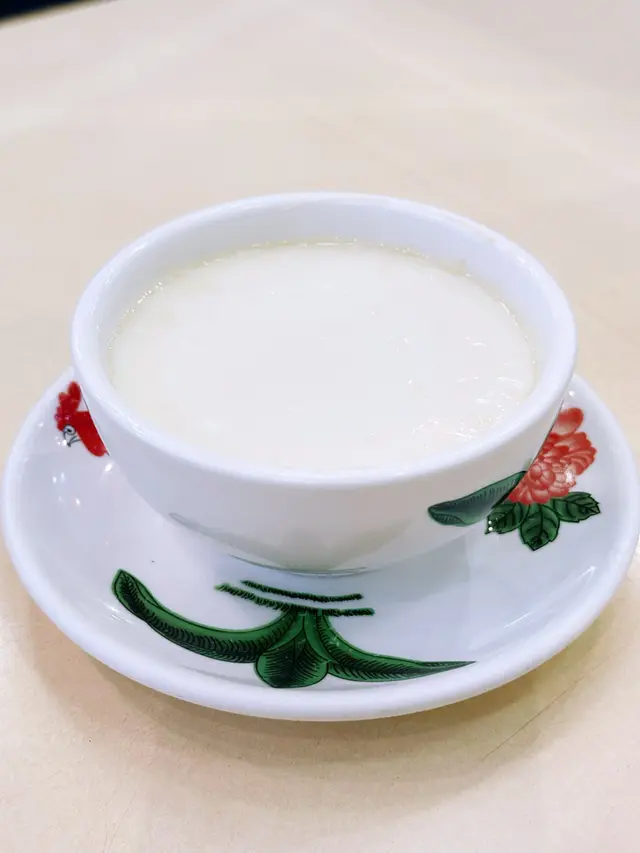薑汁燉鮮奶