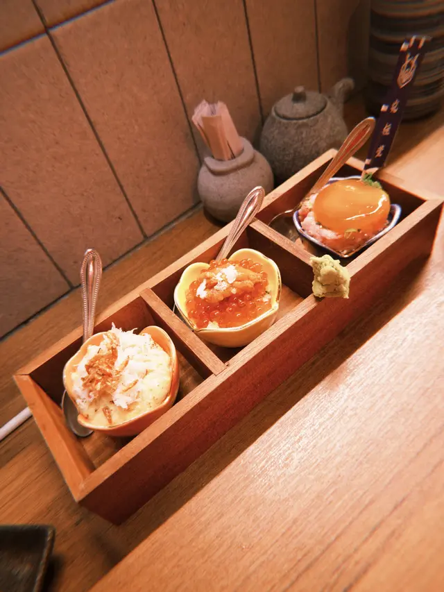 三色迷你海鮮丼