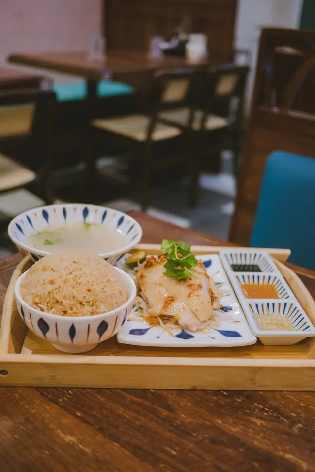 獅城芽菜走地雞飯