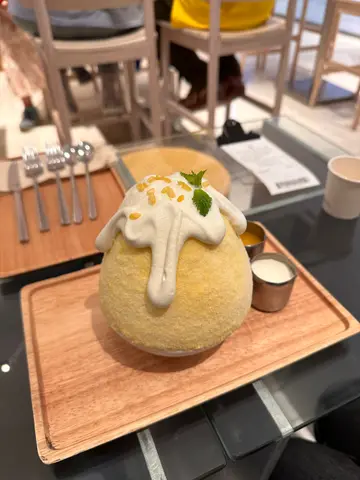 芒果糯米饭刨冰