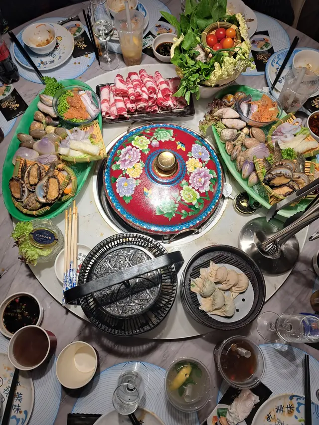 火鍋和海鮮配料