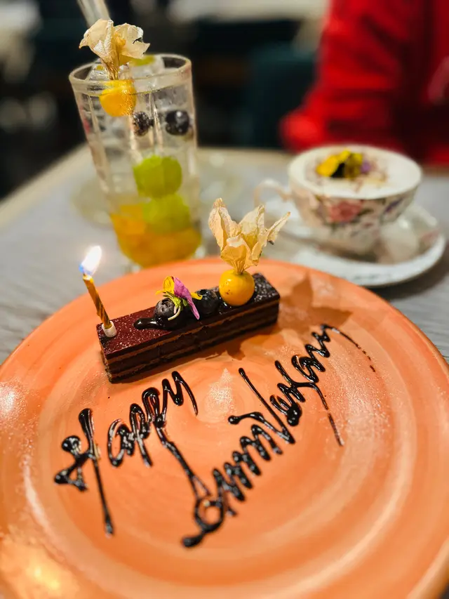 預早訂檯,享免費甜品及免費寫字