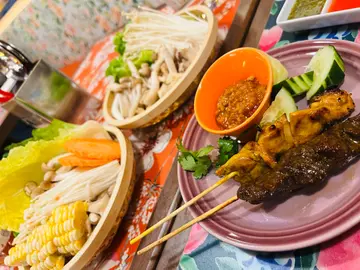 泰火滚二人套餐（猪）、冬荫公汤底、串烧（鸡　、牛仔骨肉）