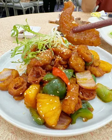 菠萝盏鬼咕噜肉