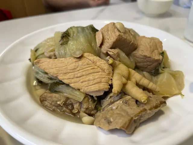 白菜燉豬肺湯 - 真材實料