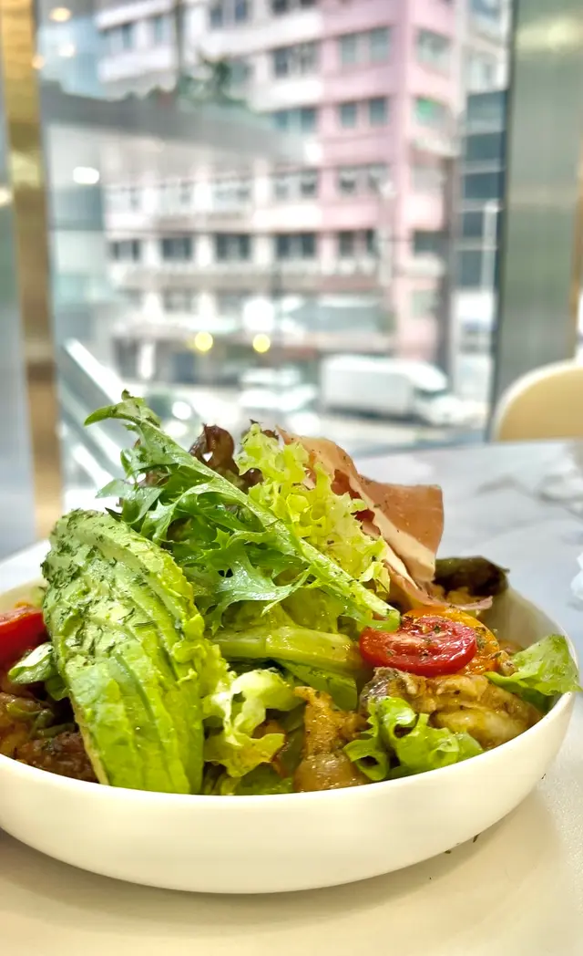 牛油果雞肉沙律