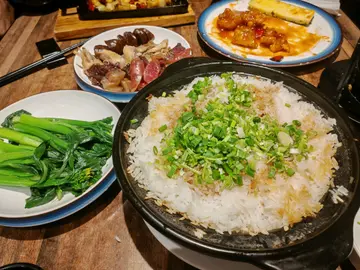 腊味煲仔饭