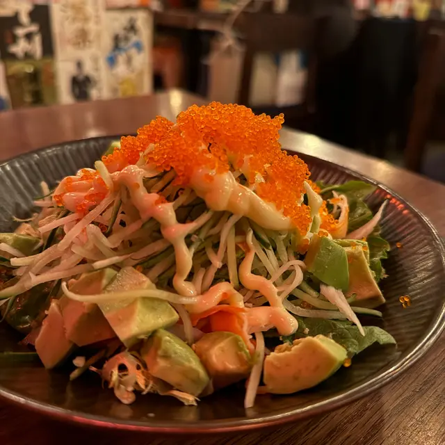 牛油果蟹籽沙律