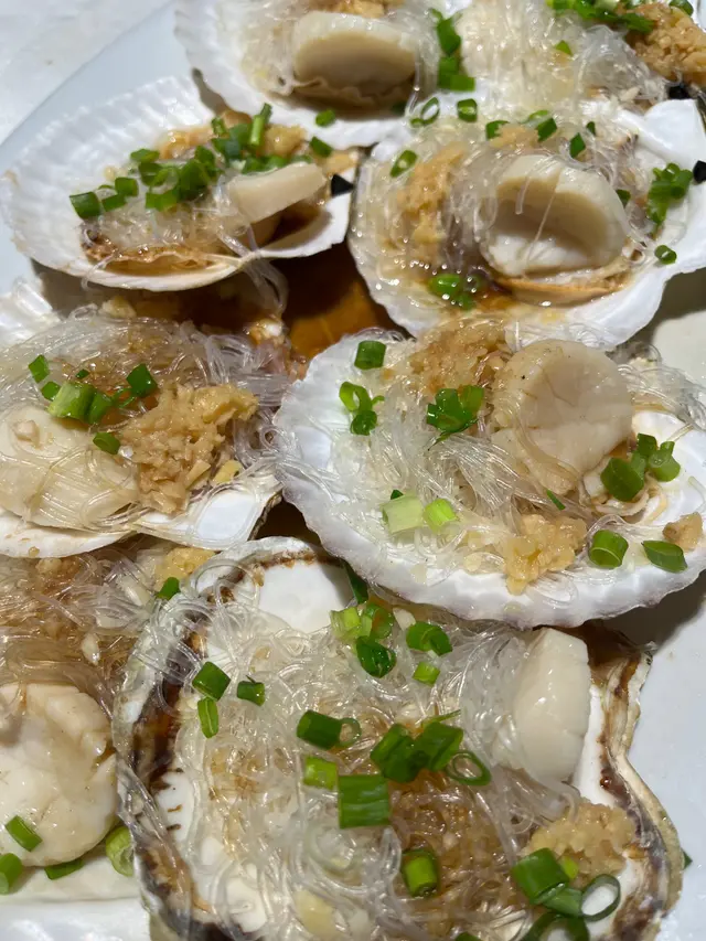 元貝肉界左刀，減少蒸嘅時間，保留貝嘅鮮味，有心機，讚👍🏻