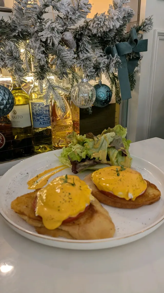 egg benedict多士好香脆