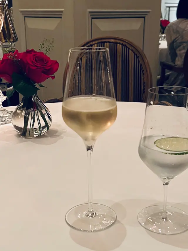 Champagne | Diebolt-Vallois Blanc de Blancs 2018 (Effervescence in the Glass)