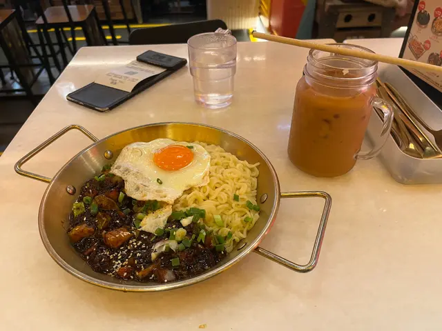 韓式炸醬麵+凍飲