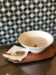 足料椰香鮮牛乳紅棗燉花膠