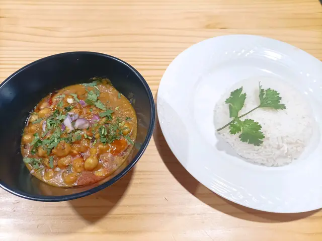 馬薩拉鷹嘴豆咖哩配飯