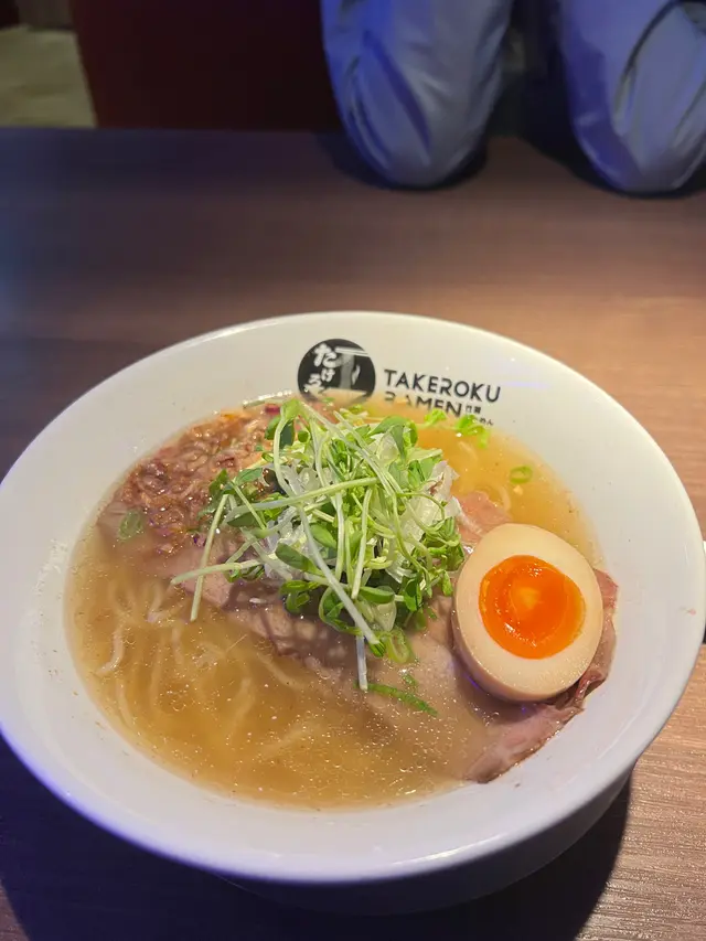 唔會有下次 🤬，本身價錢已經唔係平，啲食材又鬼死咁渣！ $60碗都唔值，仲要講緊百幾蚊一碗 真係搵笨！😮‍💨早知過隔離街再搵吓仲好😤，本身諗住試吓新嘢點知........ 驚世文唔好再有人中伏！！！