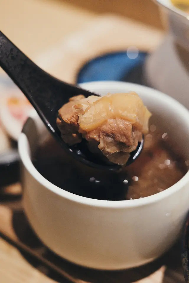 姬松茸竹蓀排骨湯