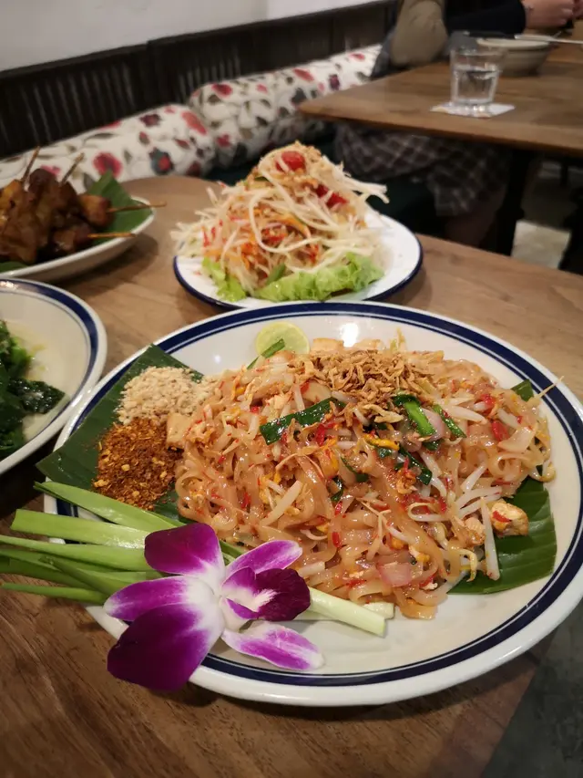 大蝦炒金邊粉