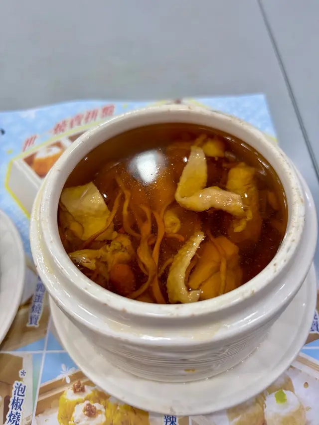 花旗參蟲草花燉雞