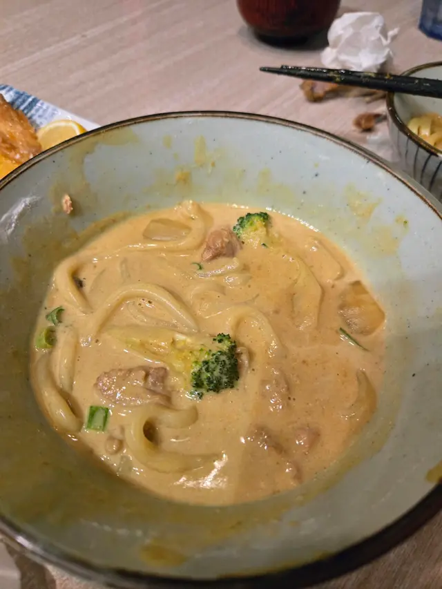 新菜式: 咖哩忌廉‘’湯‘’烏冬