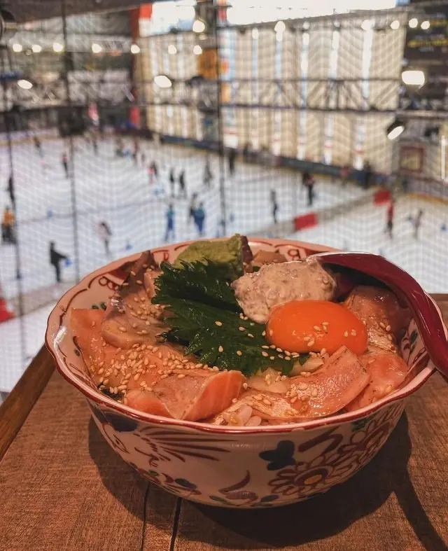 火炙魚生黑松露醬丼