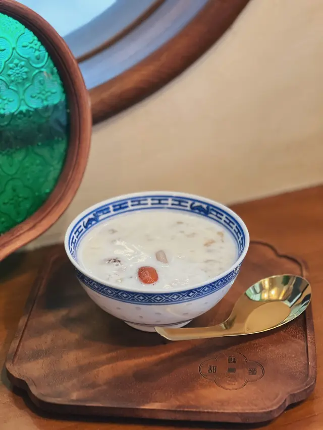 紅棗桂圓桃膠西米露