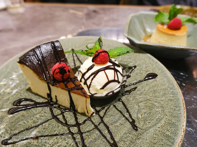 芝士蛋糕配雪糕