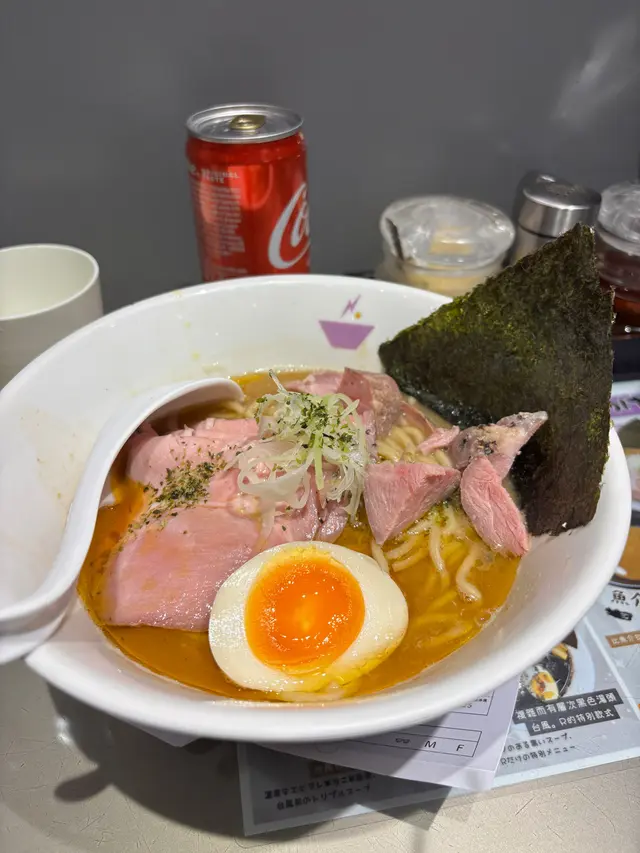 濃厚蟹蝦豚骨拉麵