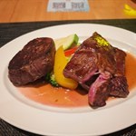 Dry age 牛肉肉味香濃，美國牛柳嫩，套餐+$80 