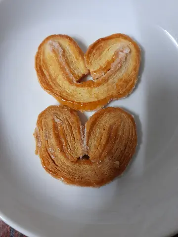 上: 原味甜心酥，下:楓糖味甜心酥