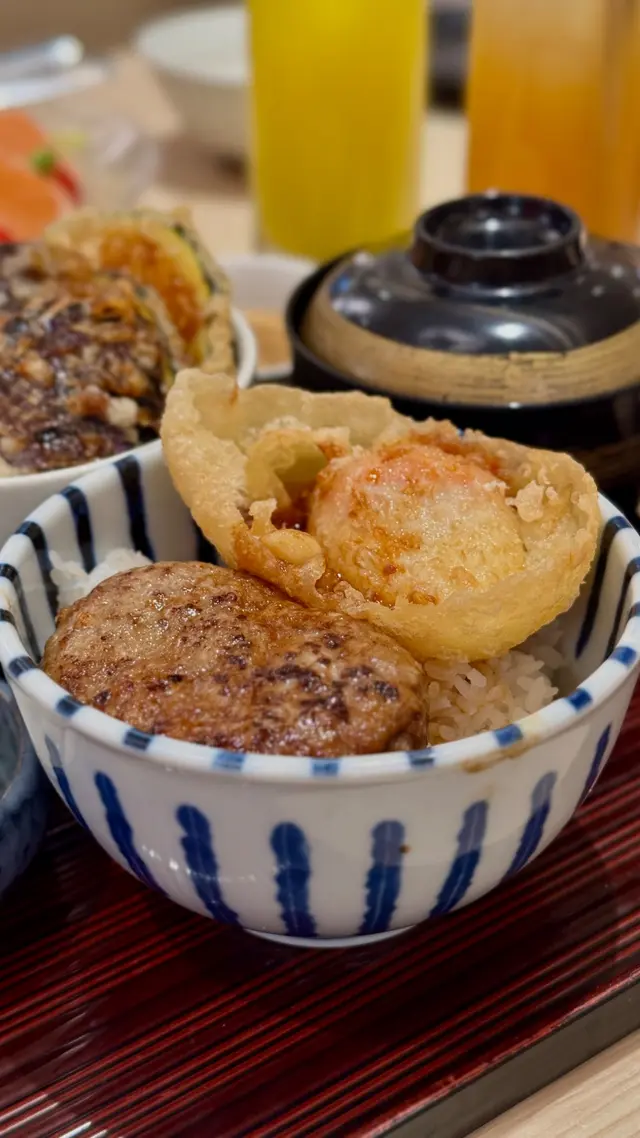 沖繩阿古豬漢堡日本蛋天婦羅丼配雜錦天婦羅定食