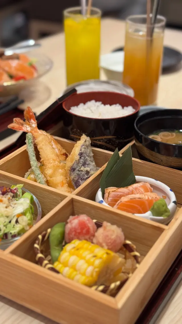 炙燒三文魚・天婦羅御膳套餐