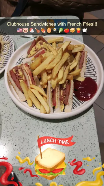 Clubhouse Sandwiches with French Fries!!! 🇺🇸🐷🐔🍗🍖🥚🍳🥬🍅🧀🥪🍟🍽️