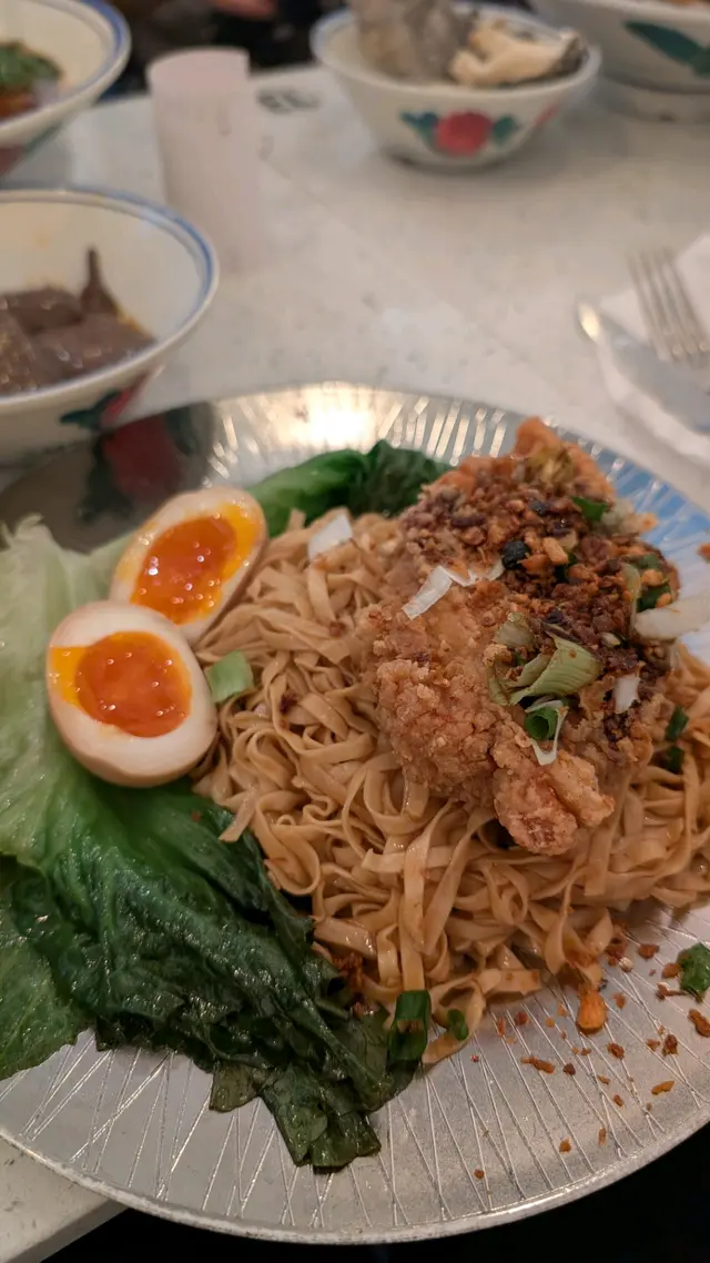 葱油雞扒撈粗麵