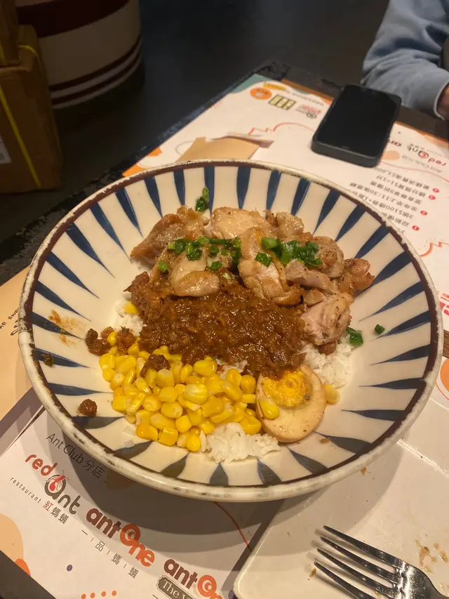 台式雞扒肉燥飯