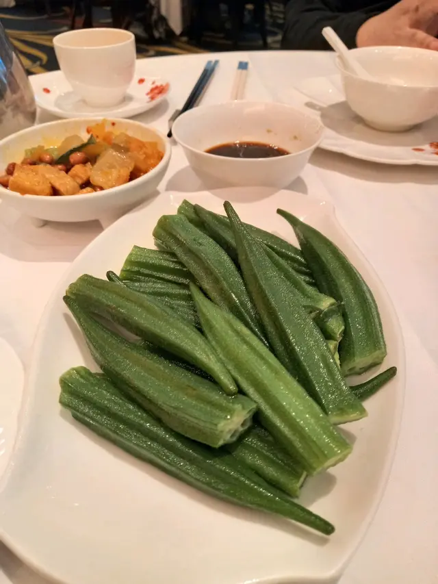 白灼秋葵