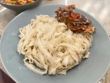 軟殼蟹麻婆豆腐拌麵
