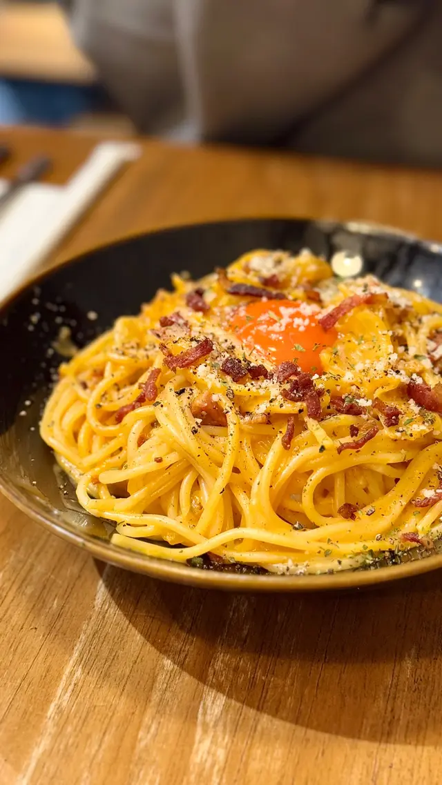  Revol卡邦尼煙肉意粉